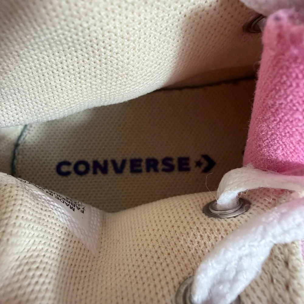 Converse Chuck Taylor All Star High Top Kids Size 8 EUR 25 Pink Canvas EUC